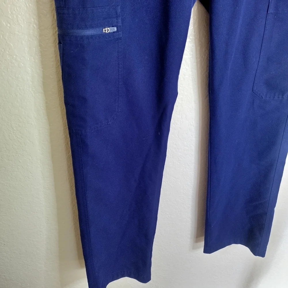 Figs Cairo Cargo Scrub Pants Men's Sz M